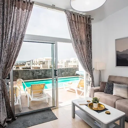 3-bed In Playa Blanca By Retreat Villas * Playa Blanca