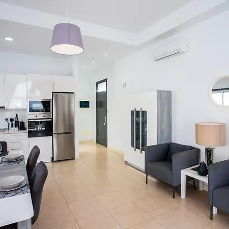 3-bed In Playa Blanca By Retreat Villas Villa *